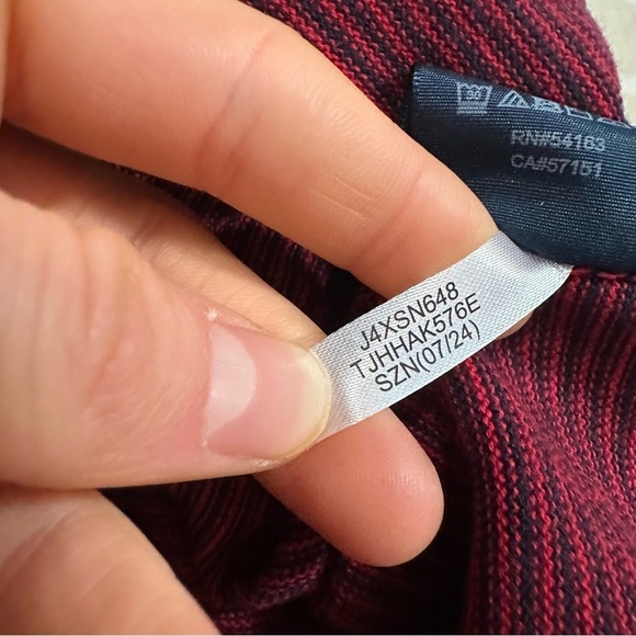 NWOT Tommy Hilfiger
Women's Logo-Stripe Turtleneck Sweater - Picture 3 of 4